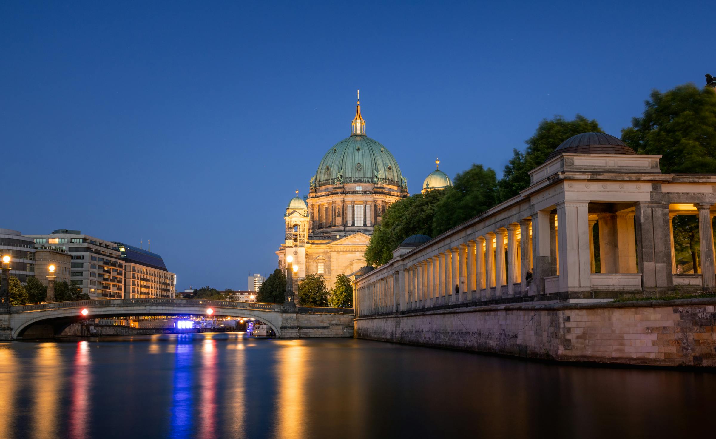 Brandenburg Gate at evening